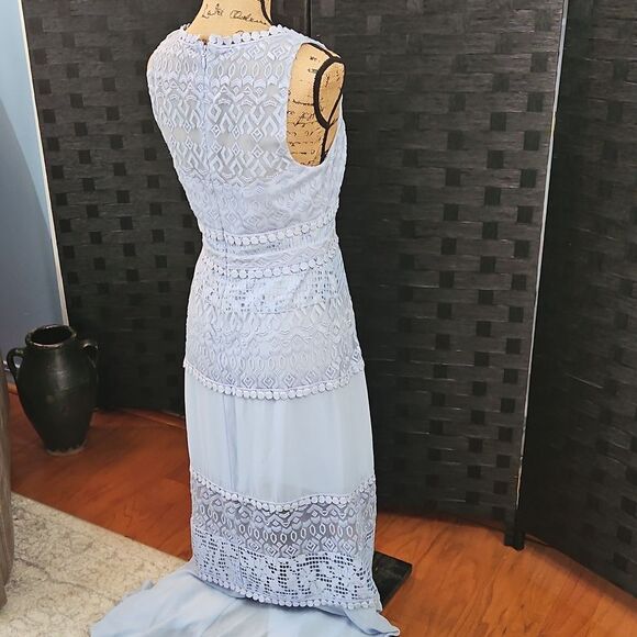 NWOT BCBGMaxAzria Blue Lace Maxi Dress Size 4 - Picture 9 of 14